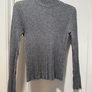 Gray Ribbed Women's Top